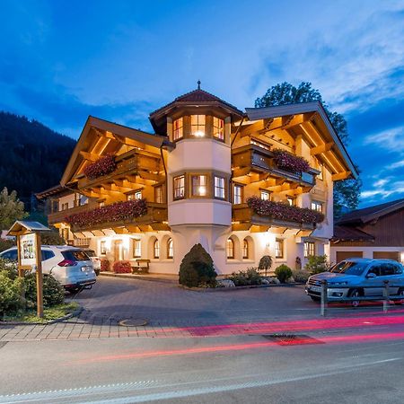 Gaestehaus Brantlhof Zimmer Und Ferienwohnungen In Going Am Wilden Kaiser Exterior photo